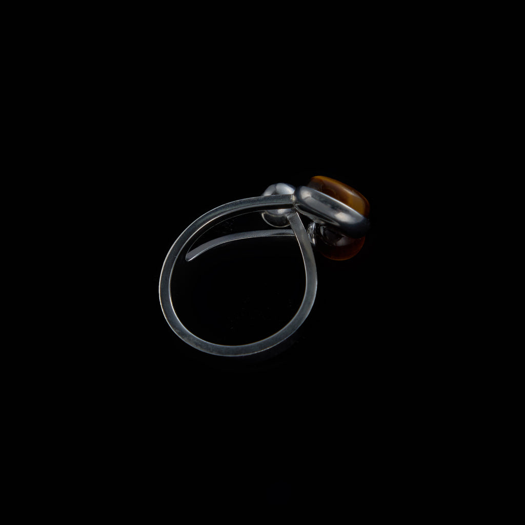 Silver ring with tiger eye stones