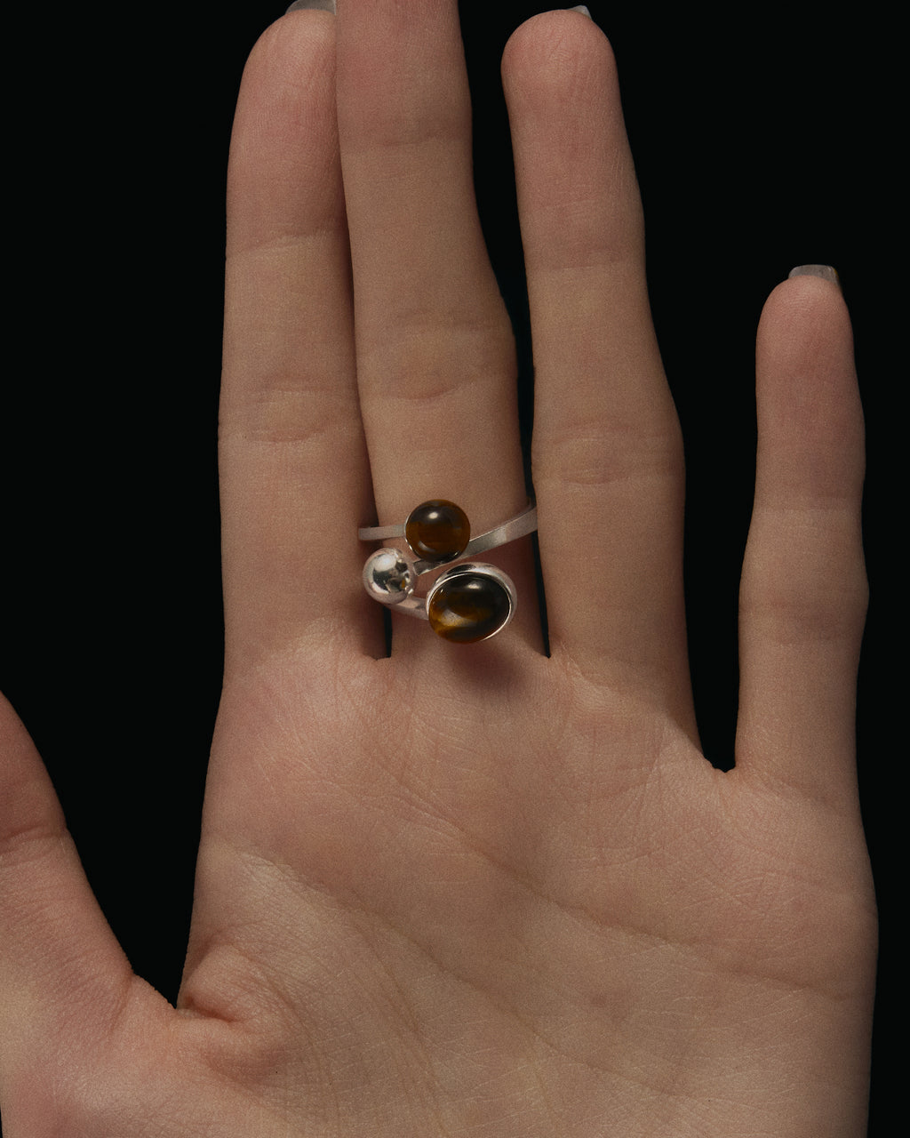 Silver ring with tiger eye stones